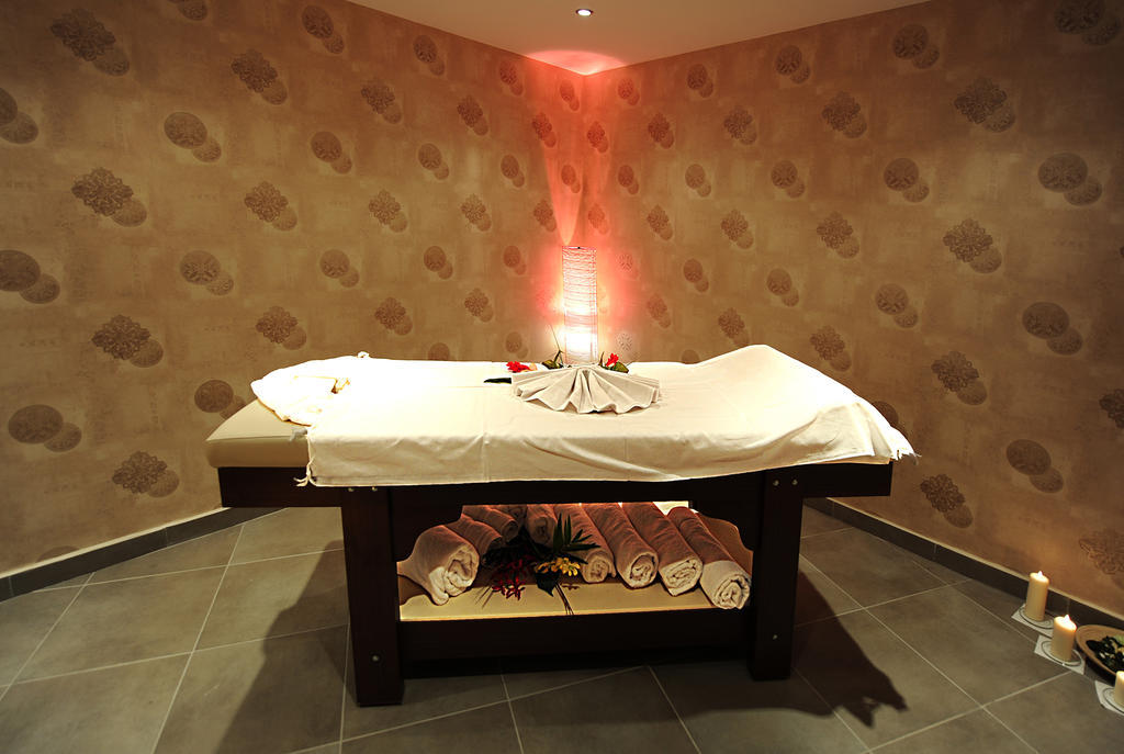 Askoc Hotel & Spa Istanbul Bagian luar foto